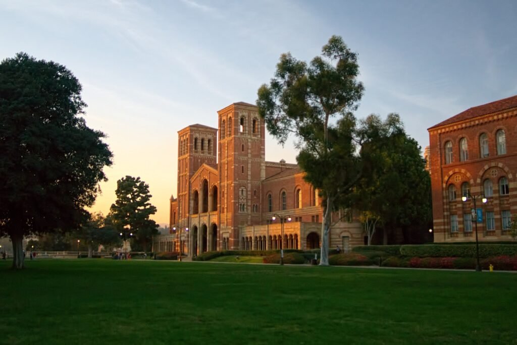 ucla 4439124 1280